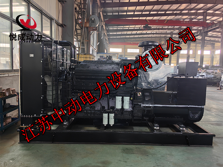 KTA19-G8重慶康明斯動力配套500KW柴油發(fā)電機組